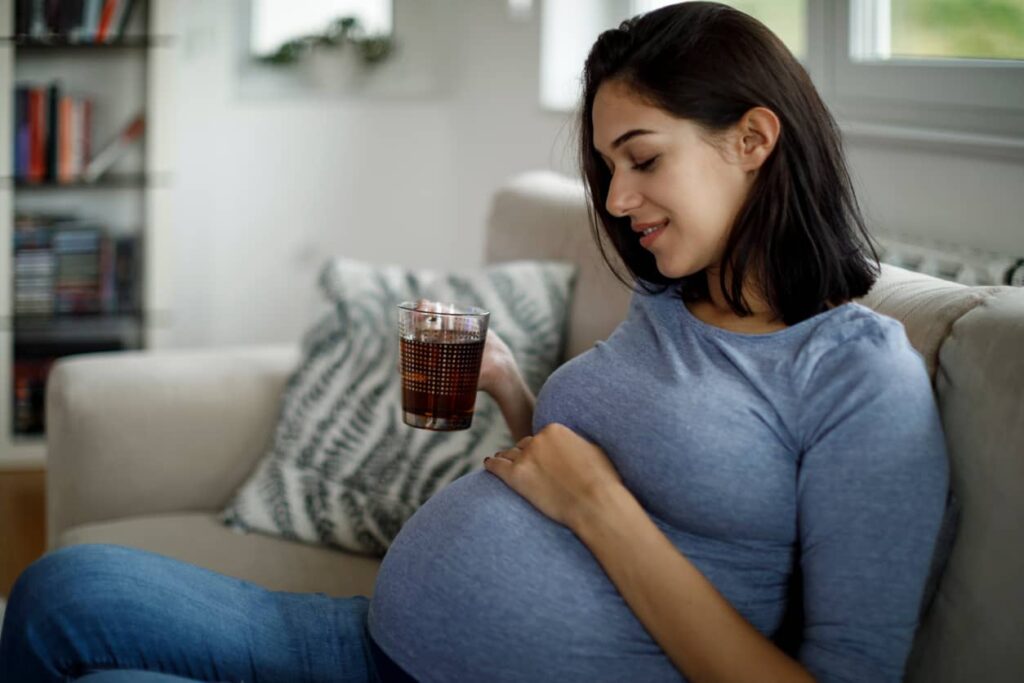 Benefícios do café e do chá. Mulher grávida